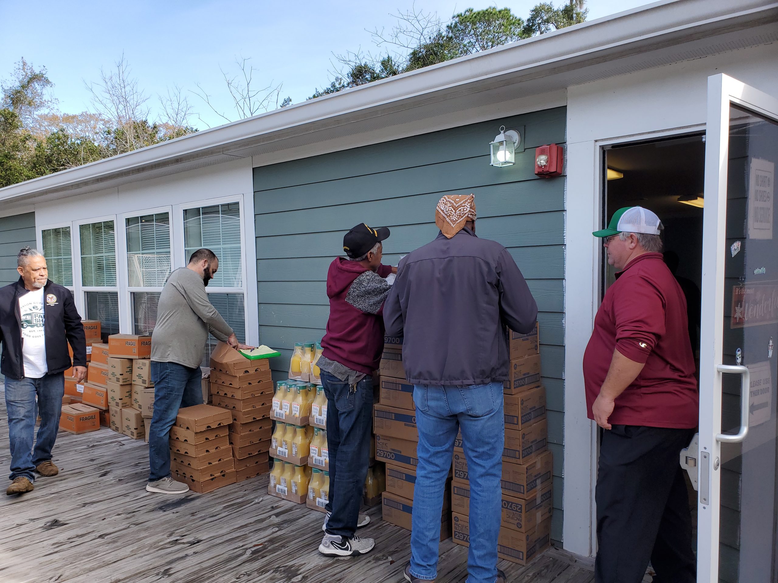 Veterans Helping Veterans Delivering Food Distribution 2023